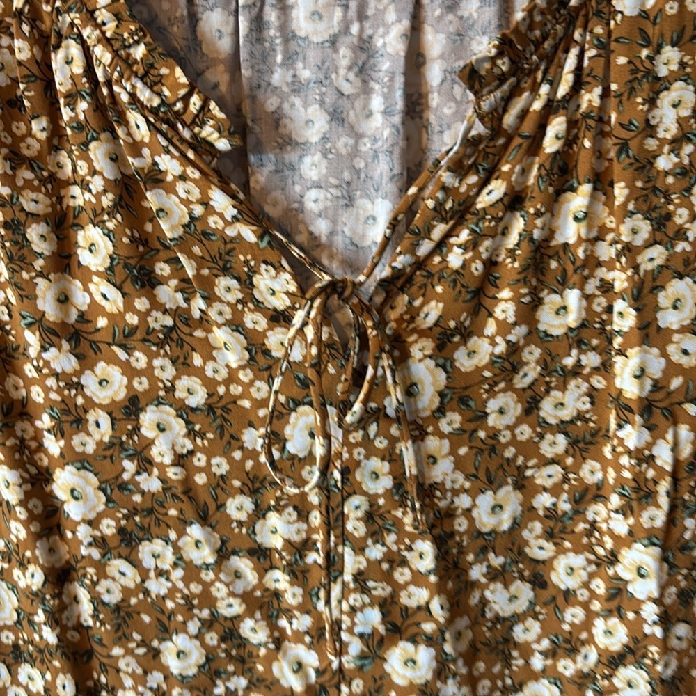 NWT Yellow Floral Sundress - Picture 6 of 8
